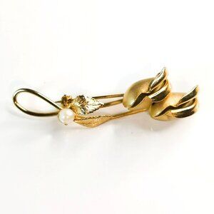 Vintage Gold Tone Double Rose Bud Brooch With Faux Pearl Accent
